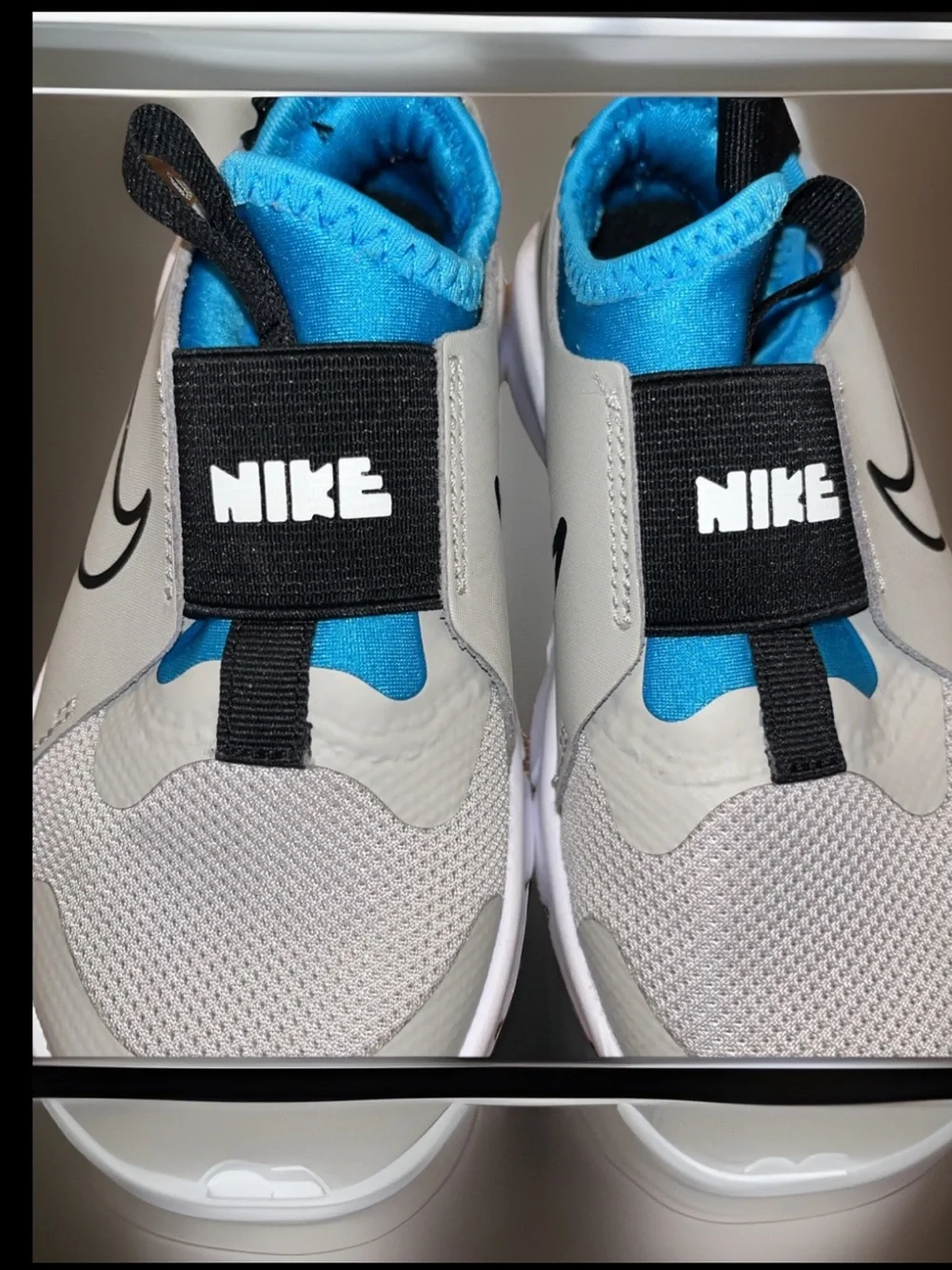 Nike FLEX RUNNER 2 PS 'LIGHT IRON ORE BLUE LIGHTNING' Lace Free Booty Style
